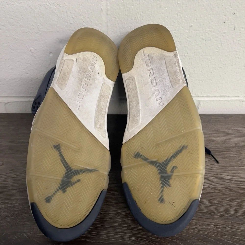 Size 10.5 - Air Jordan 5 Retro Bronze
